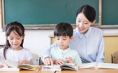 南京云巨石教育 以匠心鑄就卓越，引領(lǐng)教育培訓(xùn)新航向